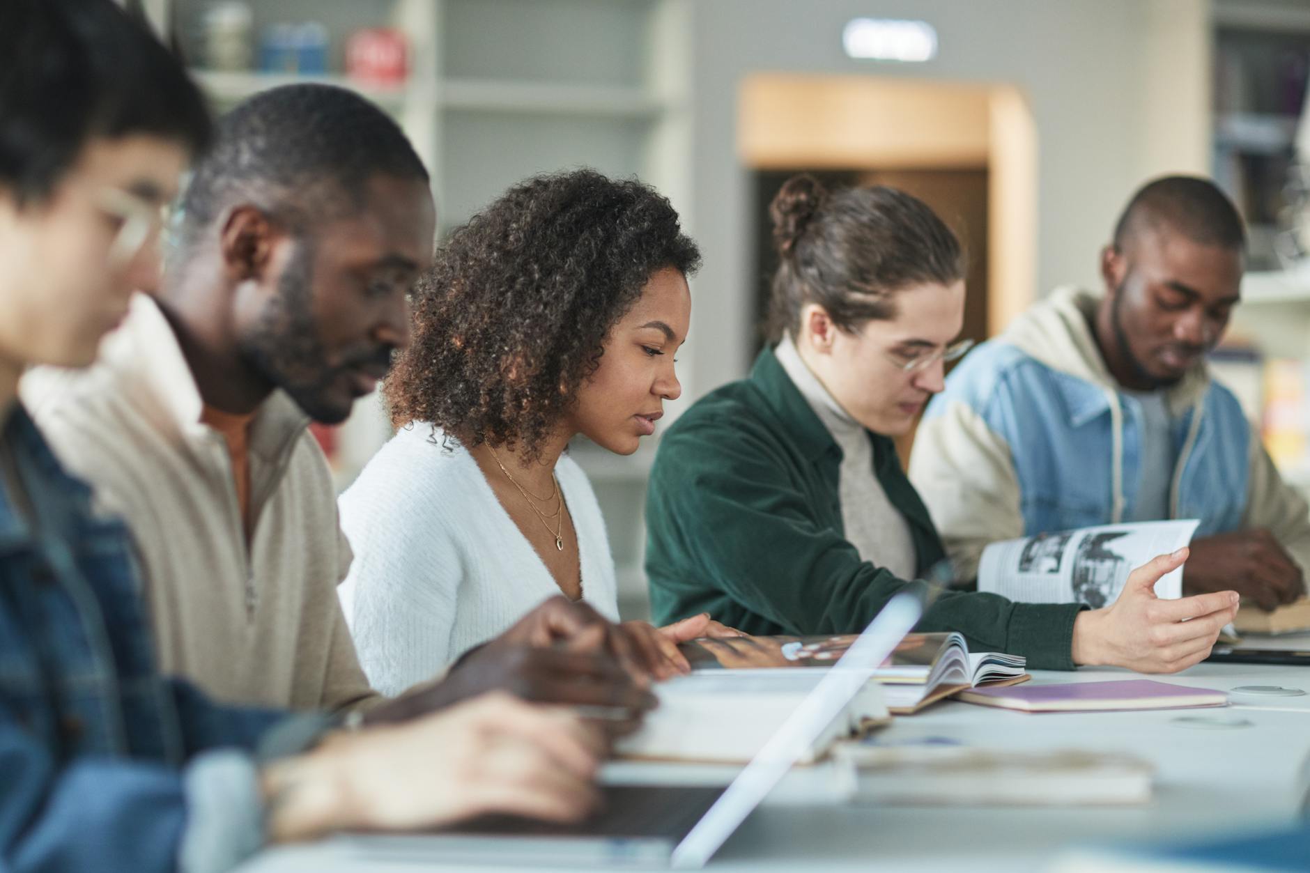 The Sleep Schedules of Top Students Are Not What You Think